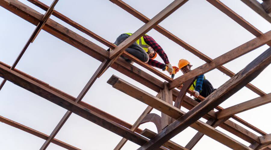 Expert new roof installation services in Piqua, KS
